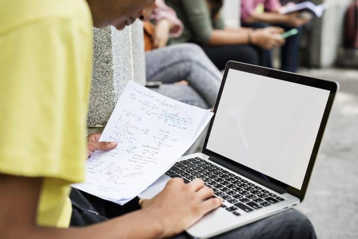 Quels sont les 3 meilleurs moteurs de recherches d'articles scientifiques ?