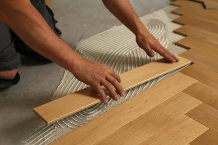 Comment choisir le bon revêtement de sol pour chaque pièce de votre maison