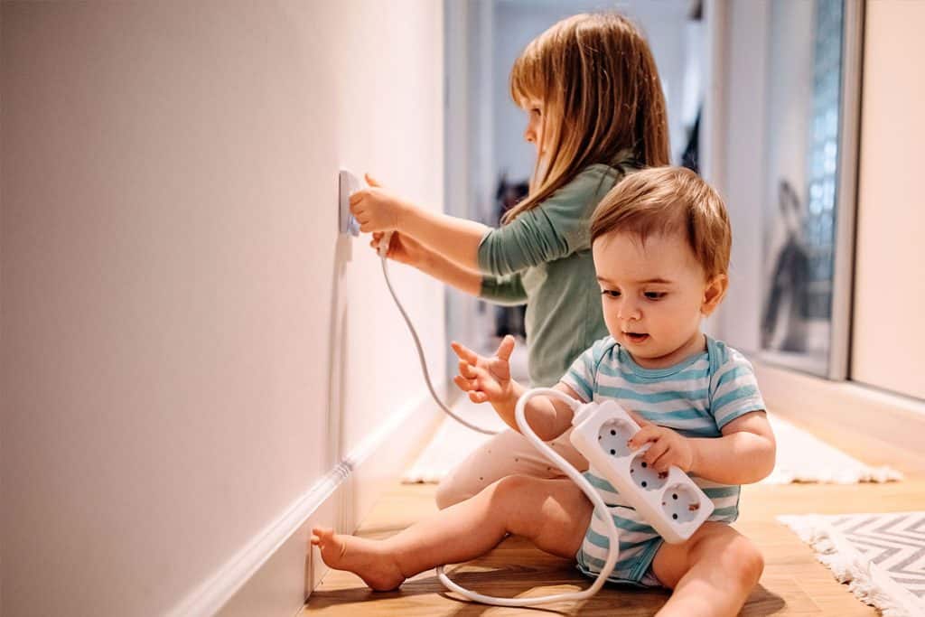 Gardez vos enfants en sécurité à la maison : 10 conseils pour prévenir les accidents domestiques