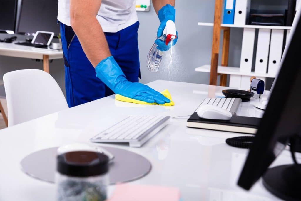 10 astuces pour organiser un coin de travail à domicile efficace dans un petit espace