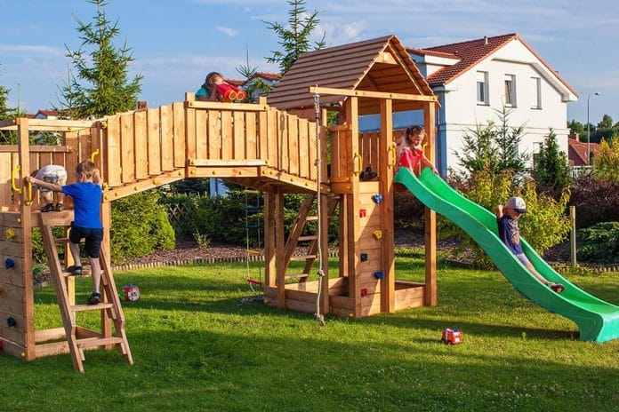 10 conseils pour créer un espace de jeu sécurisé dans le jardin