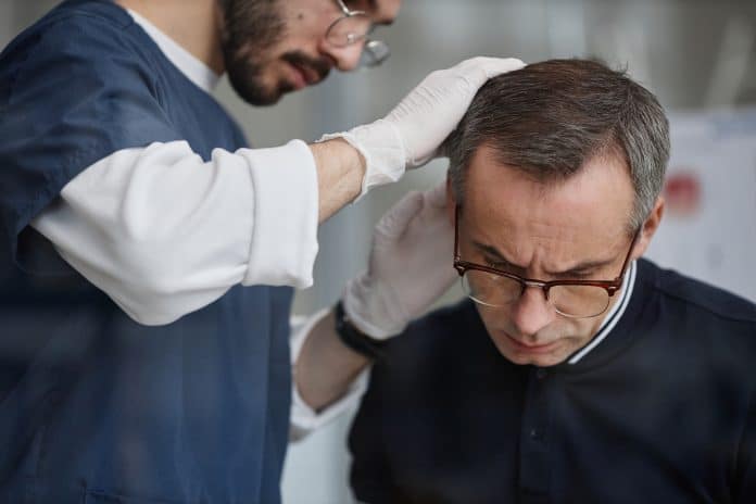 Consultation avant greffe de cheveux