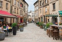 Road trip à Limoges : préparer sa voiture pour découvrir la cité de la porcelaine Visiter Limoges