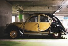 Hiverner sa voiture de collection : le guide pour passer l’hiver sans dégâts Garage de voiture ancienne