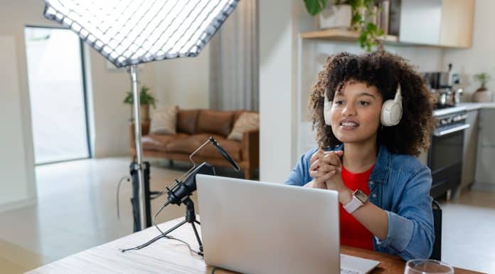 Mineur influenceur : comment déclarer ses revenus Jeune influenceur