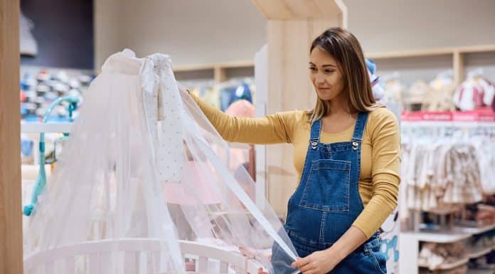 Matériel bébé d’occasion : ce qu’on peut acheter sans souci et ce qu’il vaut mieux prendre neuf Achats pour bébé